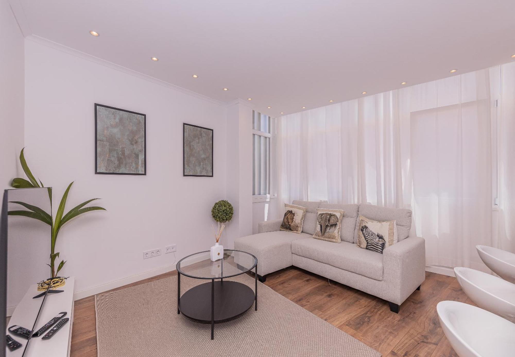 T2 Furnished In Central Lisbon, Portugal